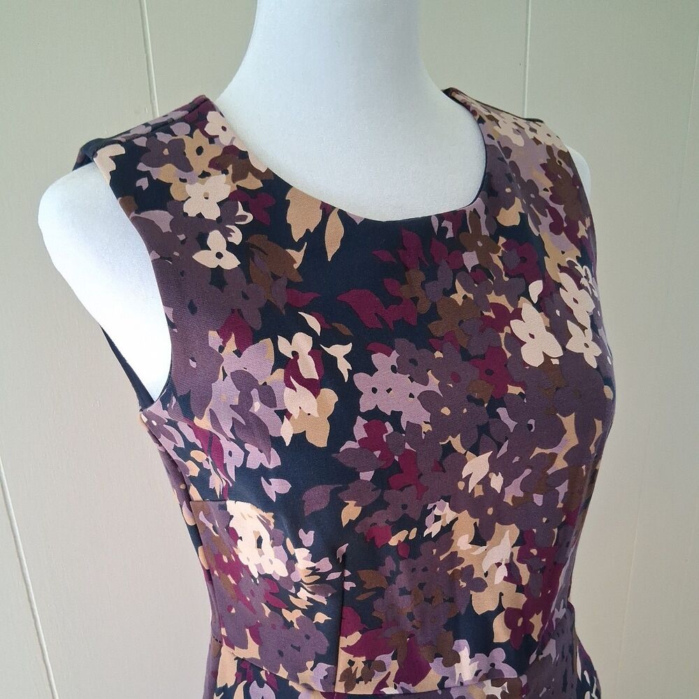 Lands End Sheath Dress Size 2 Ponte Knit Plum Purple Floral Sleeveless Stretch